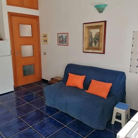 Grazioso Appartamento A Ischia Zona Pilastri Buitenkant foto